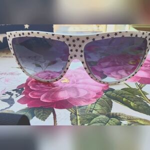 Dolce & Gabbana Sunglasses WHITE & TINY STAR PRINT FRAME & Matching Case!